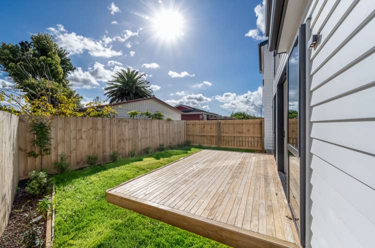 23C & 23D Studfall Street Pakuranga Heights_11