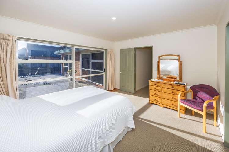 15 Roderick Place Rototuna_27