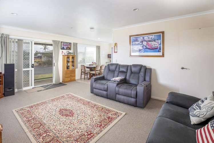 3/8 Village Place Tuakau_6