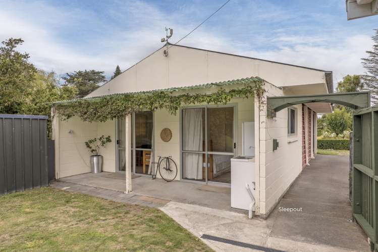 42 School Road Yaldhurst_22