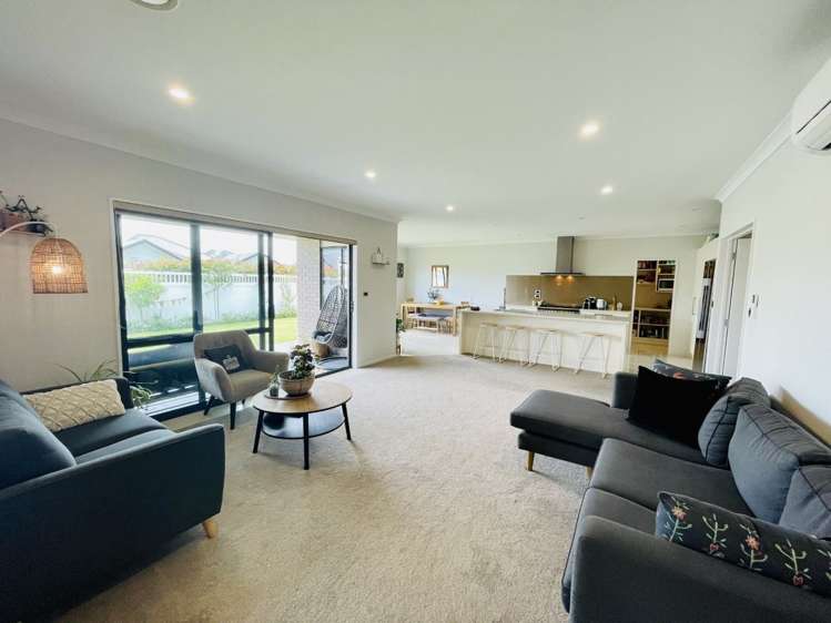 8 James Caird Lane Wigram_5