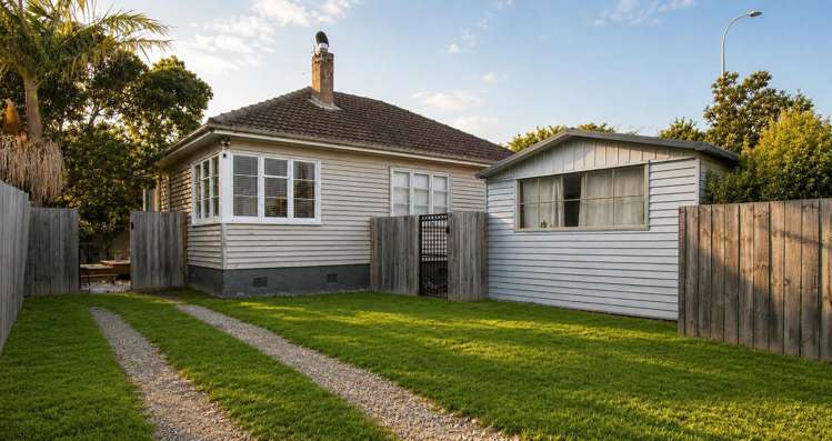 210 Wainui Road_1