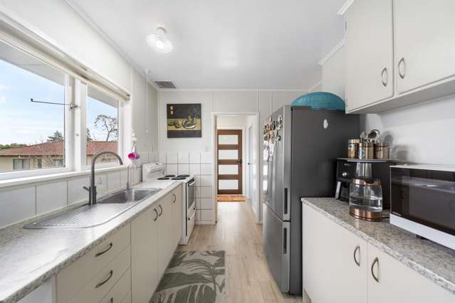 9 Manston Road Mangere_2