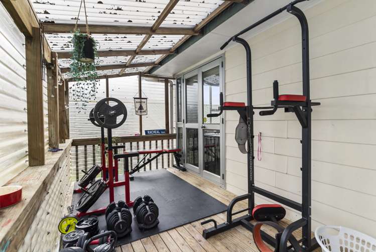 17 Roick Parade Glen Eden_24