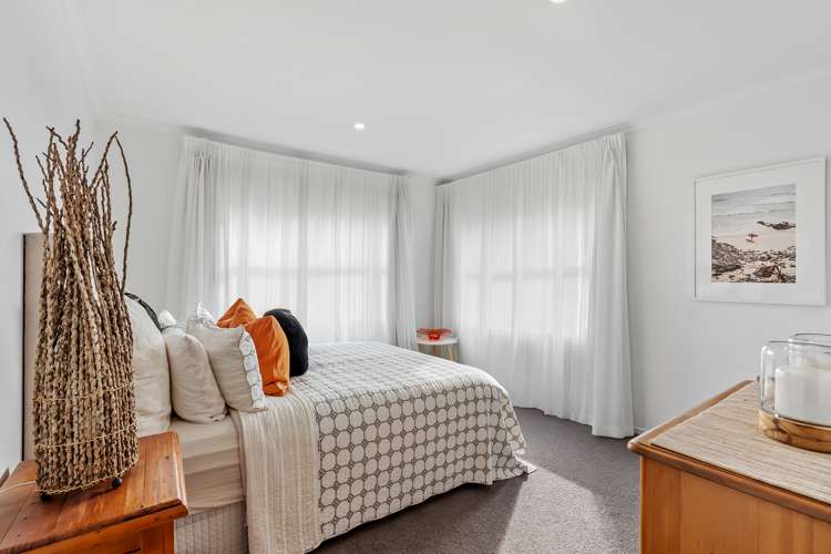 9 Symes Drive Red Beach_20