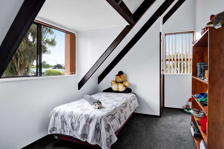 8 Von Tempsky Street Normanby_14