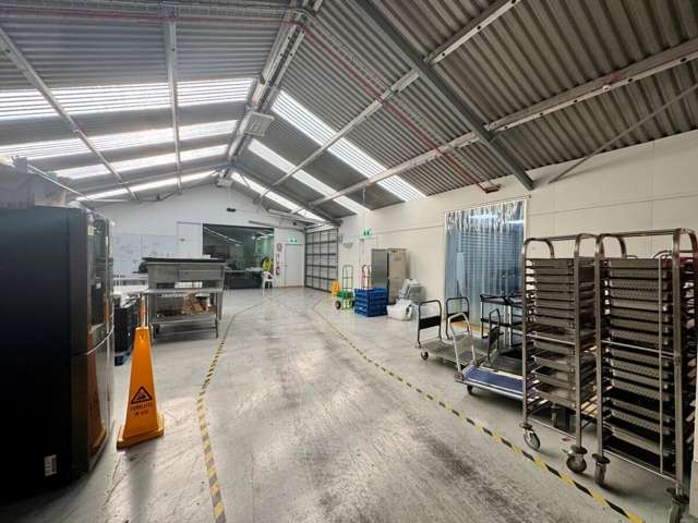 52-58 West Street West End_2