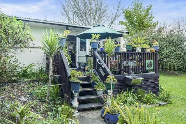 B/15 Saxbys Road Glenview_2