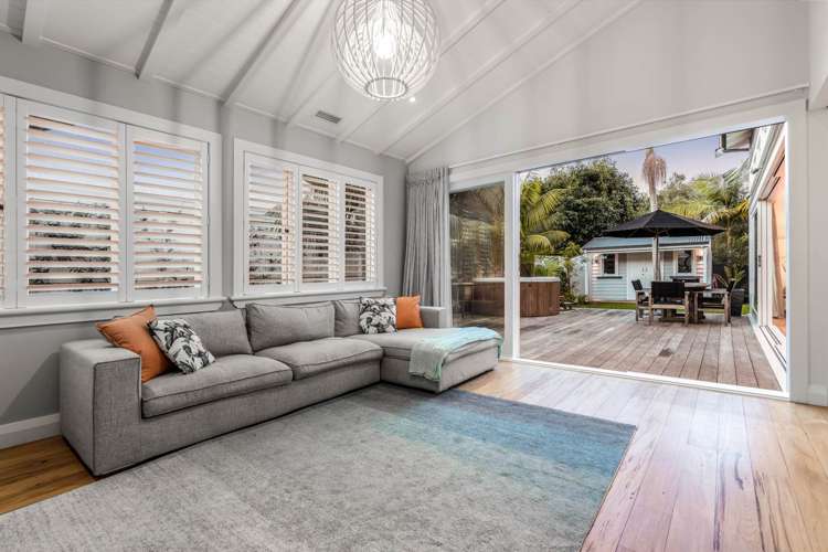 46 Church Street Devonport_13