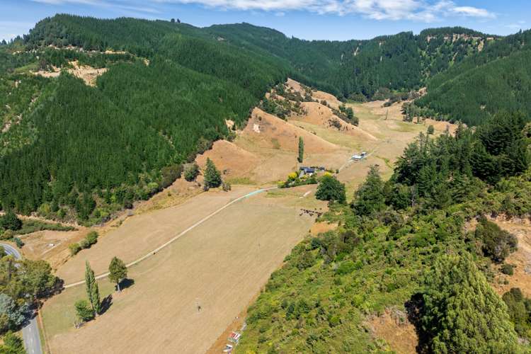 407 Onamalutu Road Wairau Valley_35