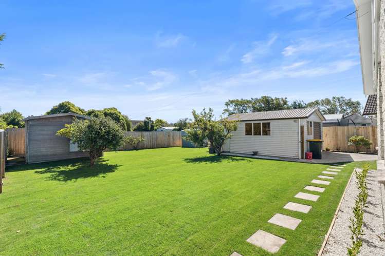 31 Denniston Crescent Redwood_13