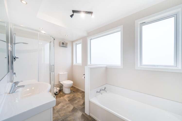 22 Rhodes Drive Kelvin Grove_11