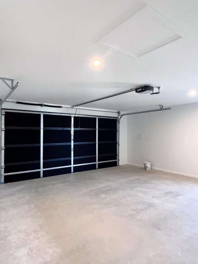 28 Accadia Drive 11103_18