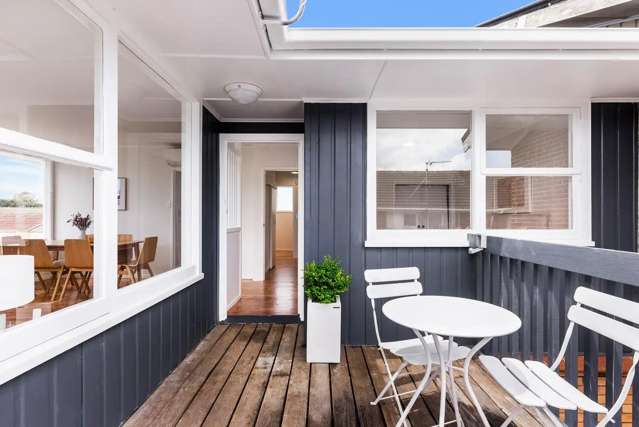 1/12A Inkerman Street 10051_1