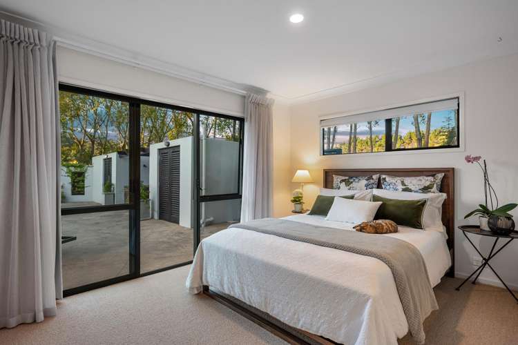 44 Hardens Lane Paremoremo_32