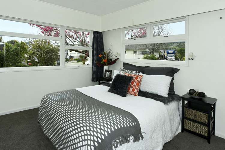 10 Kipling Crescent Stoke_9