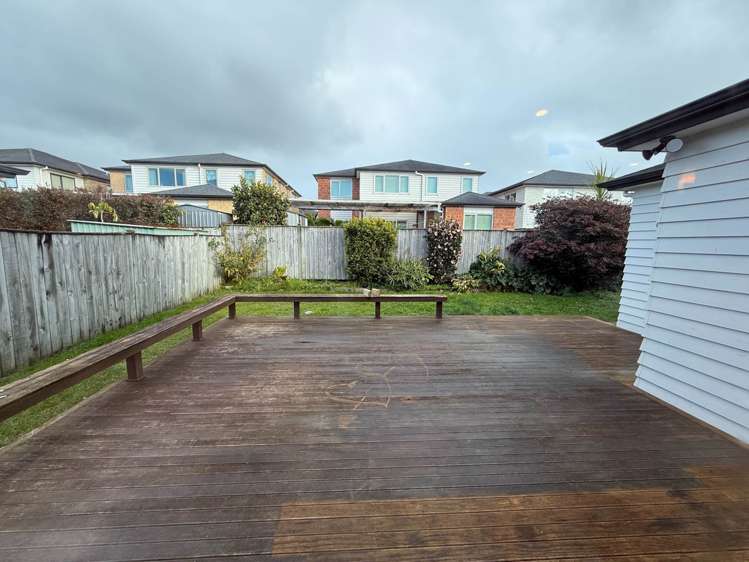 16 Beltany Drive Flat Bush_19