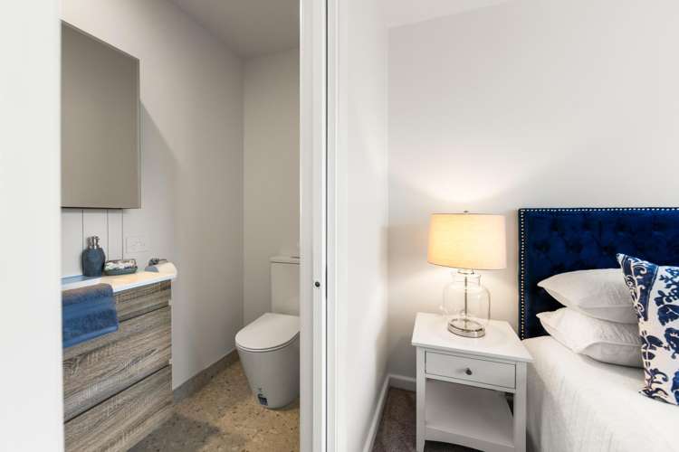 1/303 Burwood Road Burwood_10