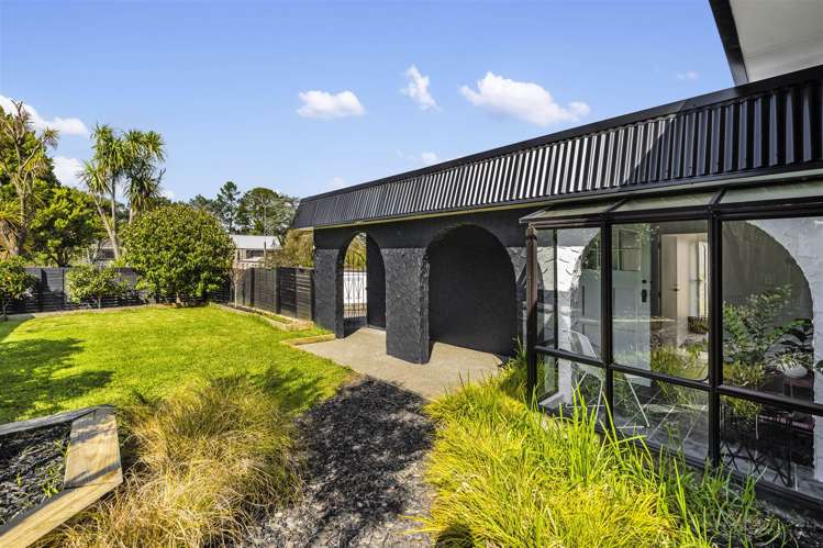 1 Riviera Place Hauraki_20