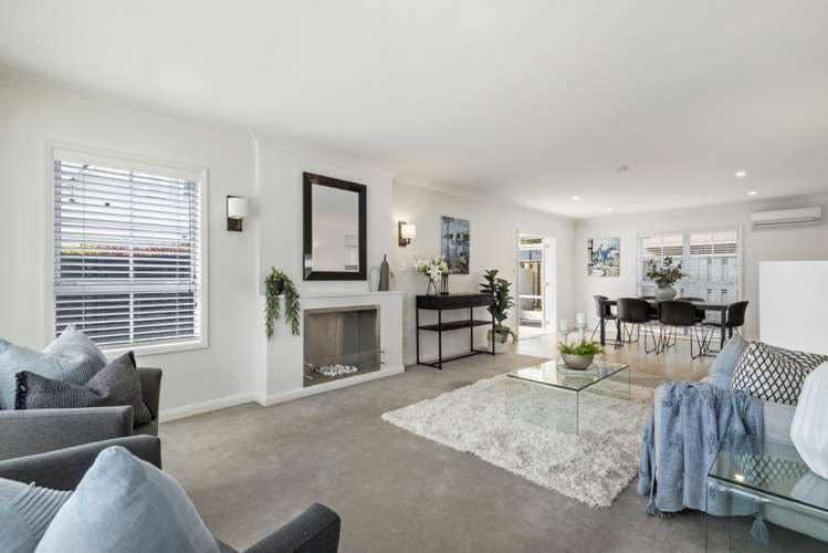 2/15 Saltburn Road Milford_8