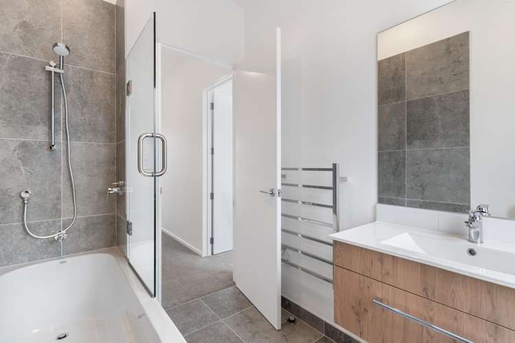 5/4 Glen Atkinson Street Saint Heliers_17