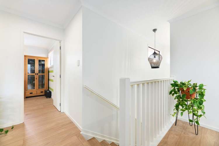 205 Kyle Road Greenhithe_13