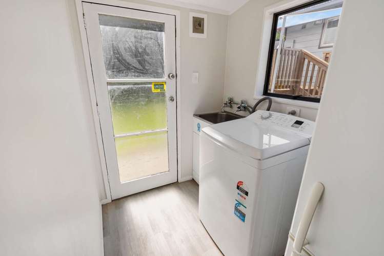 18 Joanne Crescent Pukehangi_18