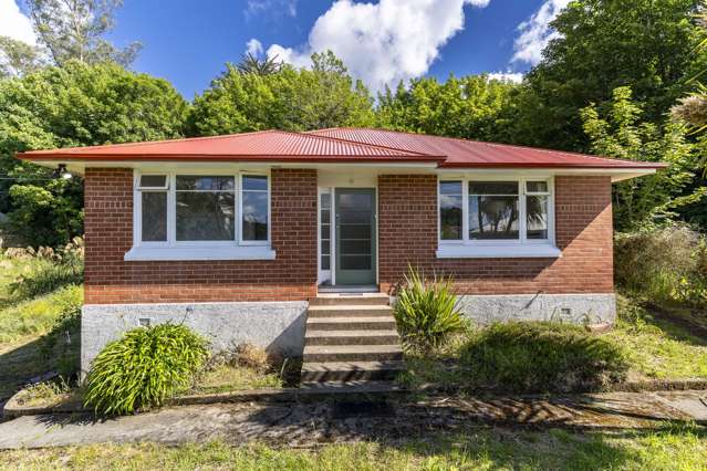 3 Bedroom Brick Home With Space To Grow!