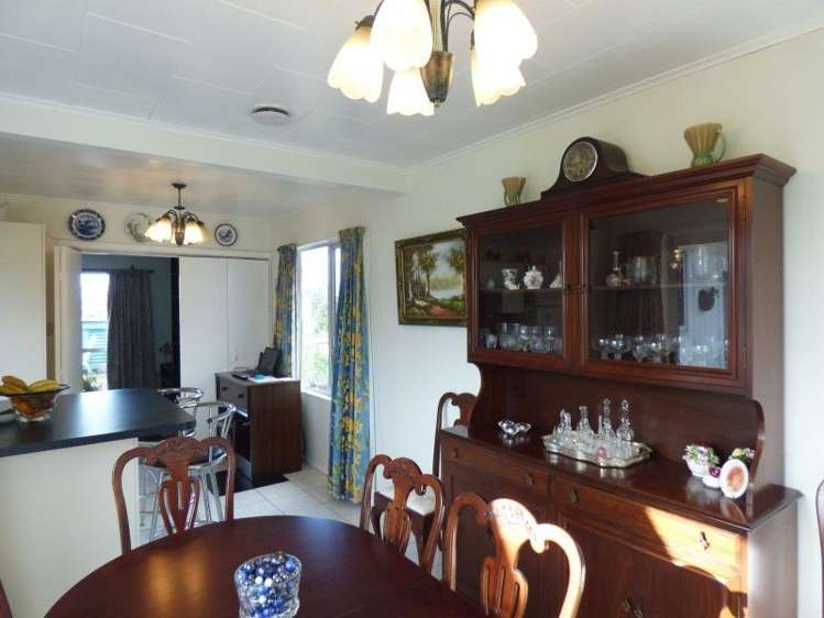 4 Glamorgan Avenue Tamatea_6