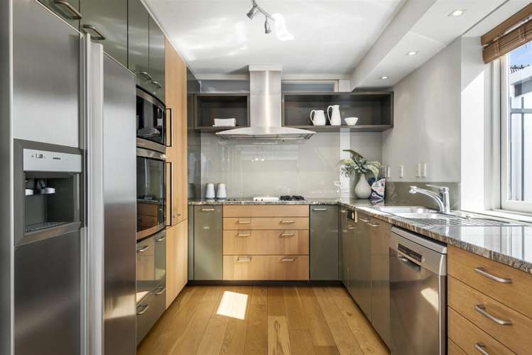 13/212 Hurstmere Road Takapuna_3