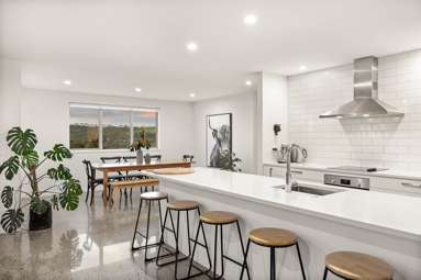 200e Valley Road_4
