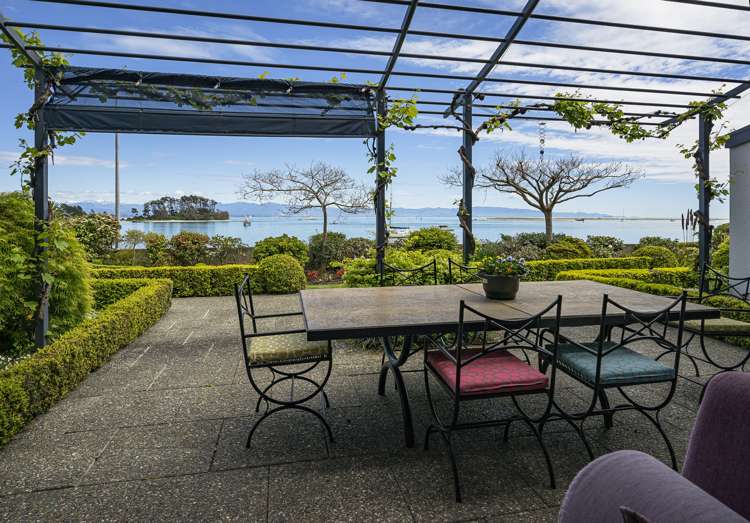 2 Victoria Road Stepneyville_10