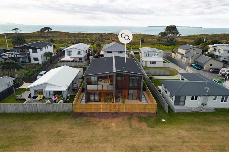868B Papamoa Beach Road_0