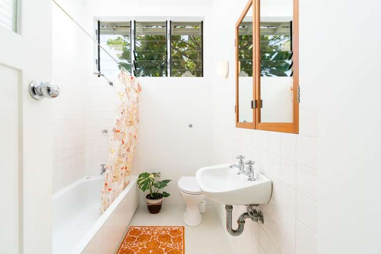 121 Wellington Road Paekakariki_25