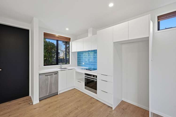 59A The Circle Manly_22