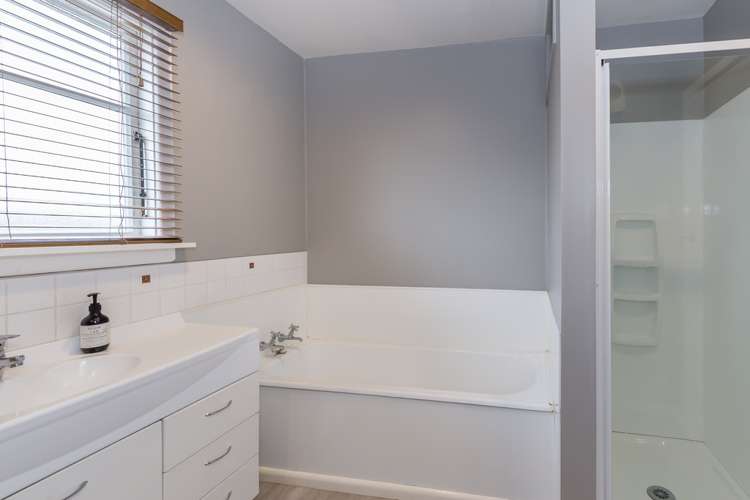 15 Kinnaird Place Hillmorton_11