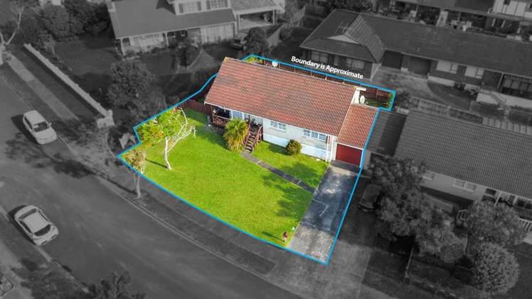 2/1 Raddock Place Farm Cove_16