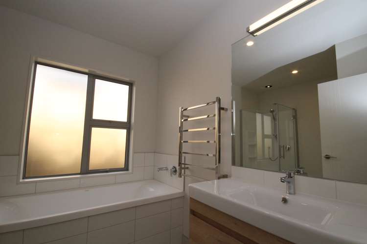 38 Fairwater Road Warkworth_12