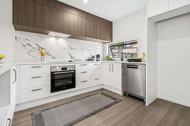 6/14 Freyberg Place Howick_4