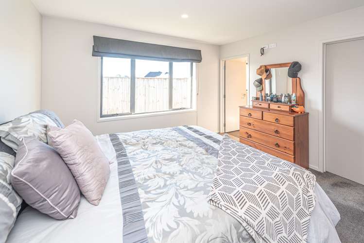 5 Magnolia Crescent Tawhero_9