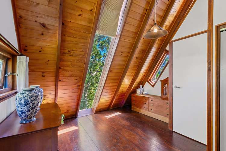 8 Valley View Road Titirangi_16