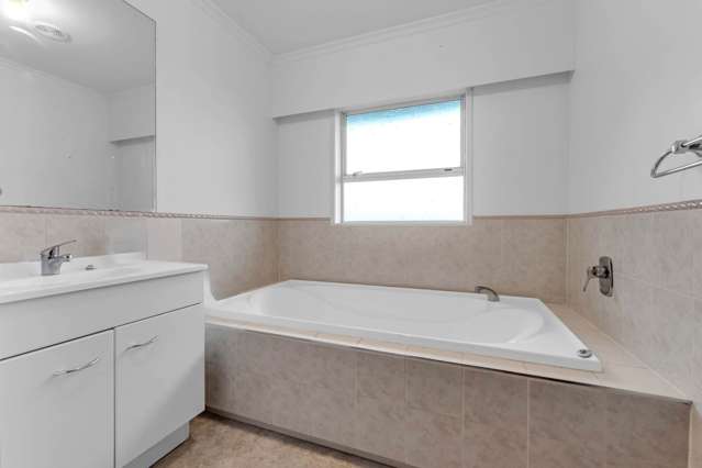 18 Jenelin Road Glendene_4