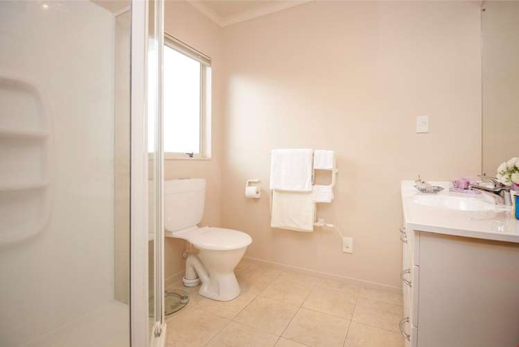 12 Kalberry Place East Tamaki_18