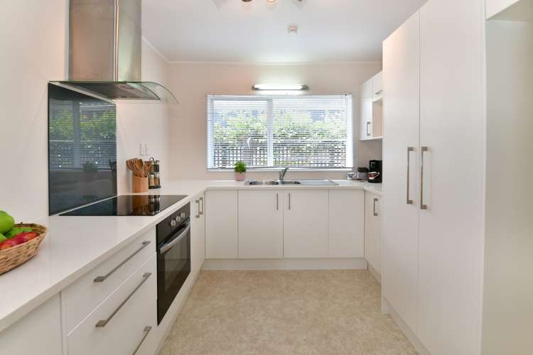 8 Manuka Street Orewa_11