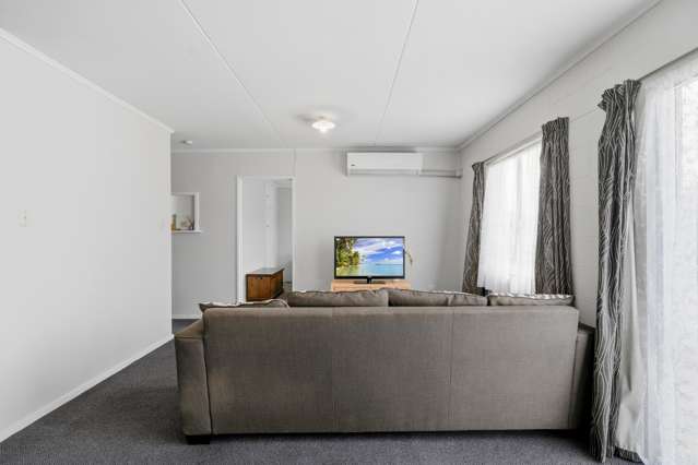 1-4/158 Crinan Street Appleby_4