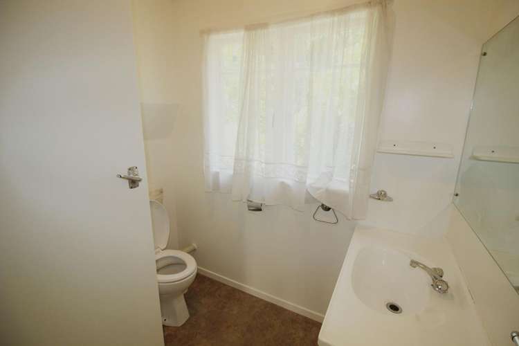 212 Godley Road Titirangi_5