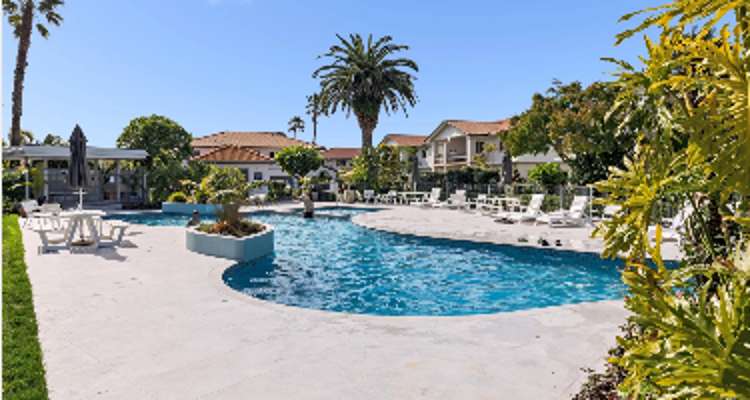 3/111 Santa Monica Drive_0