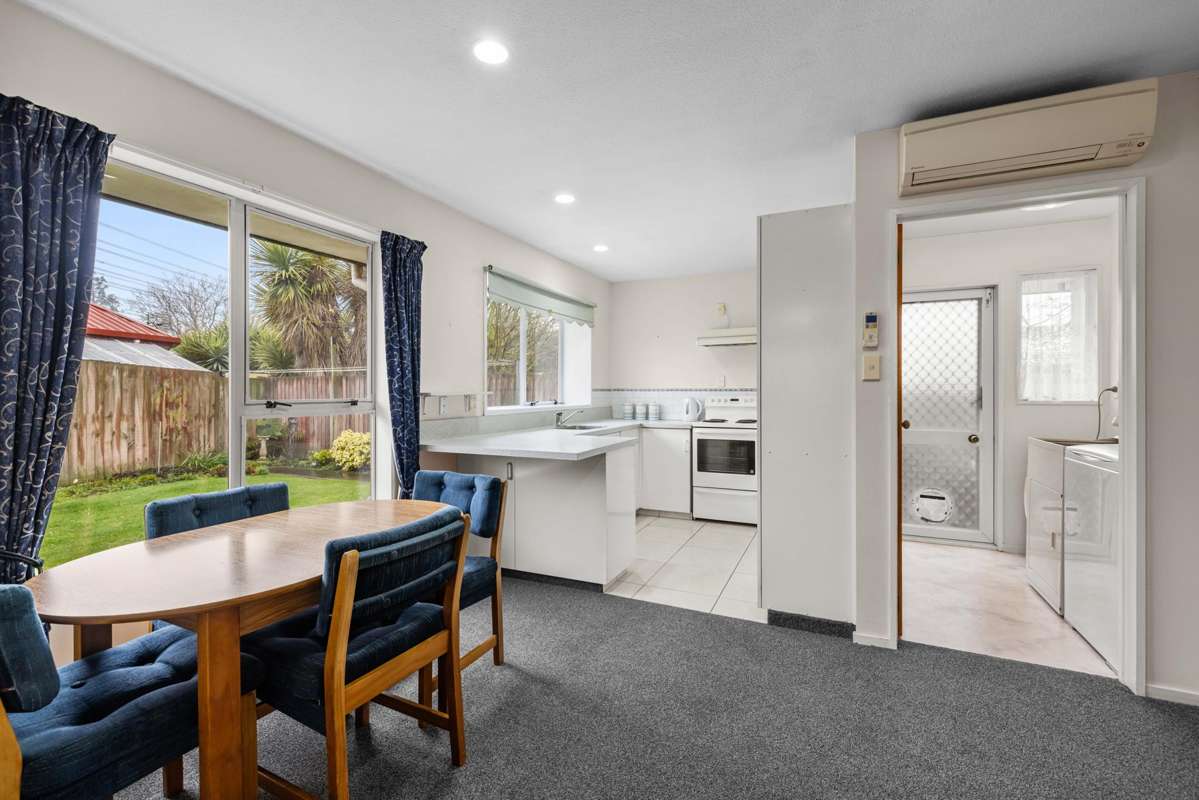 2/9 Showgate Avenue_1