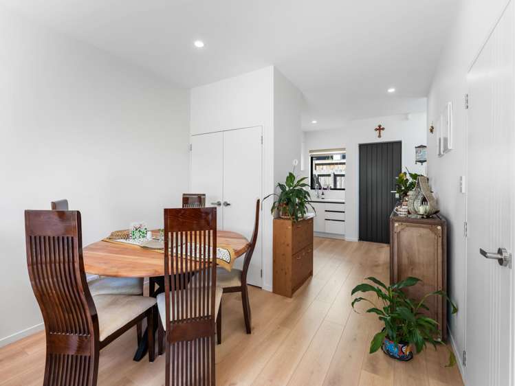 8/28 Smythe Road Henderson_10