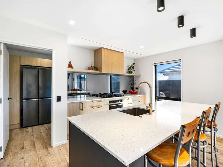 10 Weaver Street Woodend_1